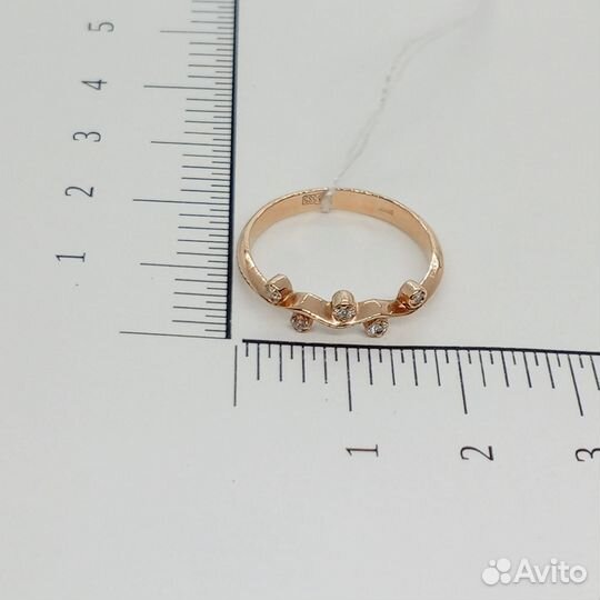 Золотое кольцо с камнем 16,5р