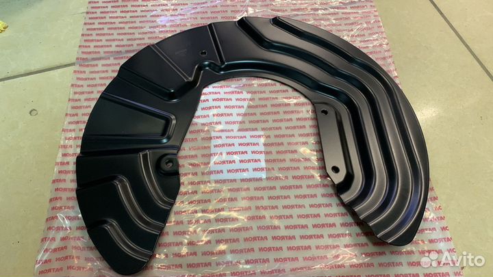 Кожух тормозного диска передний правый BMW X3 F25