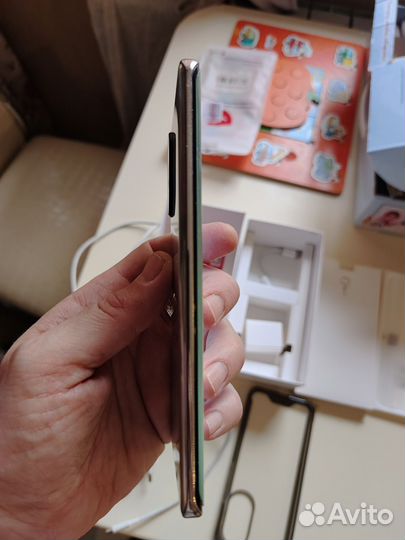 HUAWEI Nova 8, 8/128 ГБ