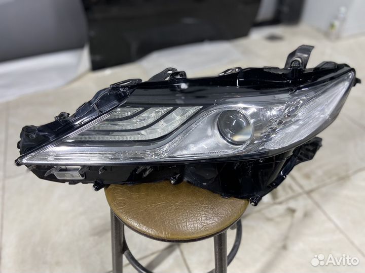 Фара передняя левая toyota camry 70