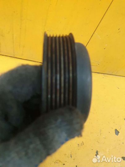Шкив помпы водяной насоса 3.5 2GR FE 2grfe toyota