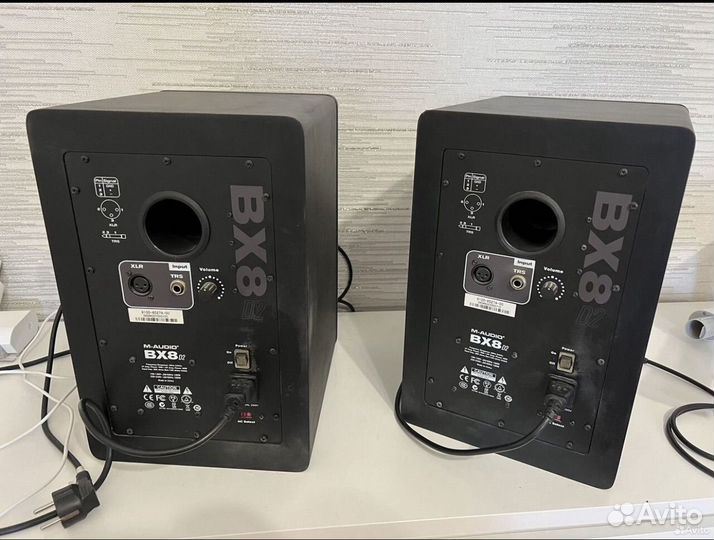 Студийные монитор M-audio BX8 (второй)