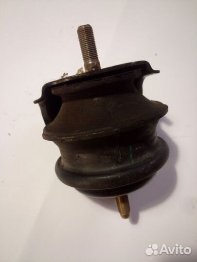 Опоры двигателя 1JZ/2JZ 1236046122, 12360-46122