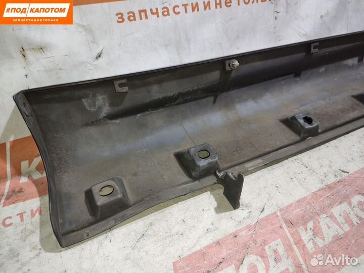 Накладка на порог левая Suzuki SX4 2008 7724180J1