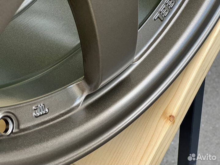 Диски Rays TE37 r18 5x114.3