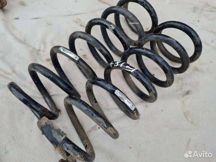Пружина задняя citroen c crosser