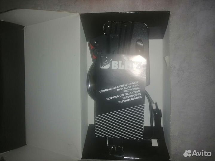 Этикет пистолет