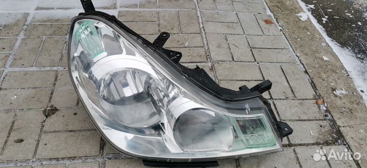 Фара Nissan Wingroad Y12