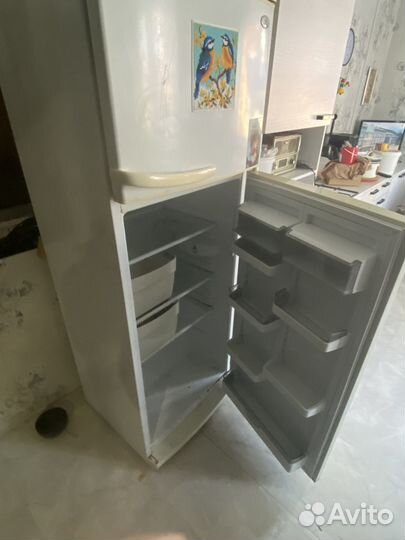 Холодильник