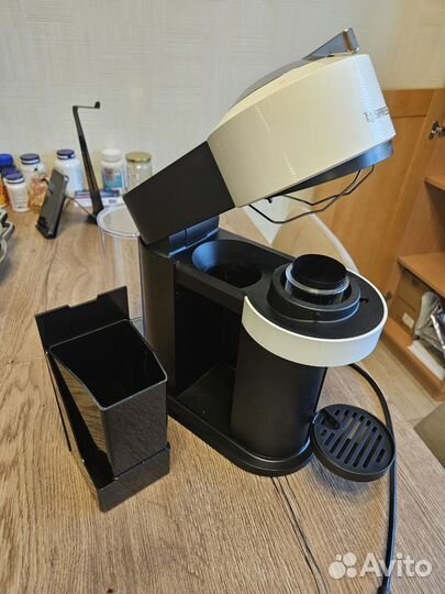 Кофемашина капсульная Nespresso Vertuo Next