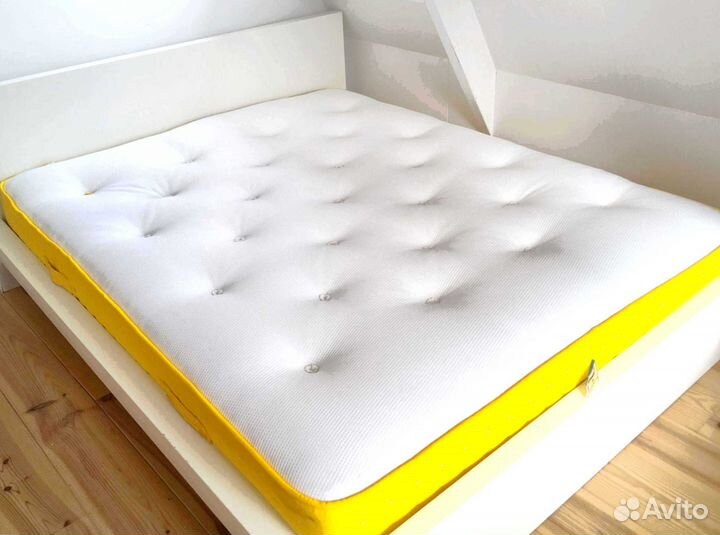 Матрас жесткий