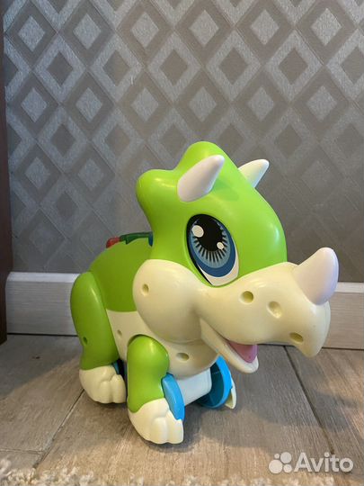 Динозавры игрушки