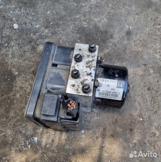 Блок ABS Skoda Octavia / VW Bora; Golf IV