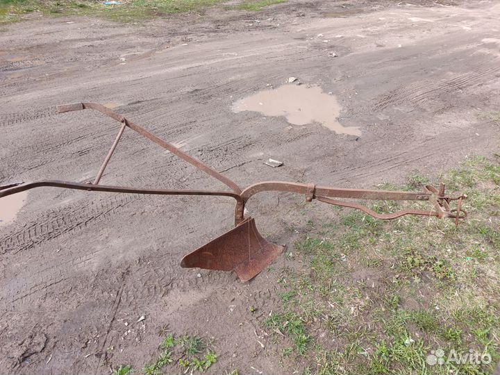 Конный плуг