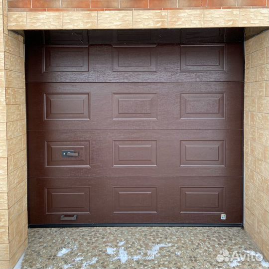 Секционные ворота и роллеты от Белорусского произв