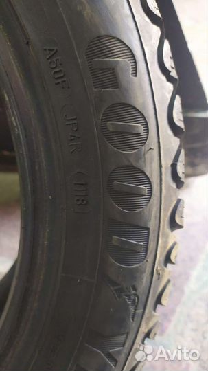 Goodyear Ultra Grip Ice Arctic 2 205/55 R16