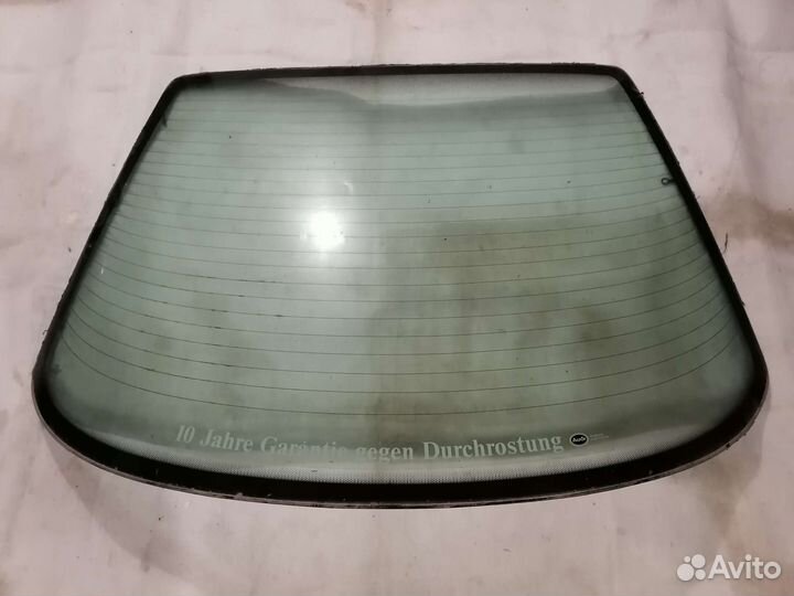 Стекло кузовное заднее Audi 100,A6 C4