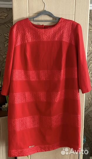 Платья женские 52-54