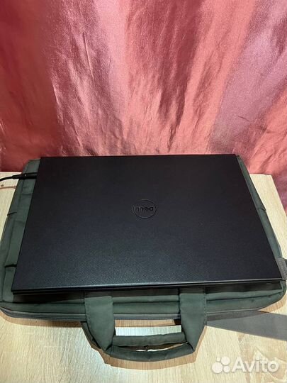 Ноутбук dell inspiron 15