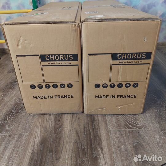 Напольная акустика Focal Chorus 726 walnut VYL