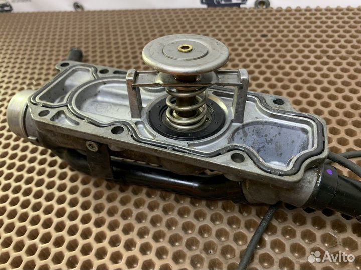 Корпус термостата с трубкой Audi A8, Audi S8