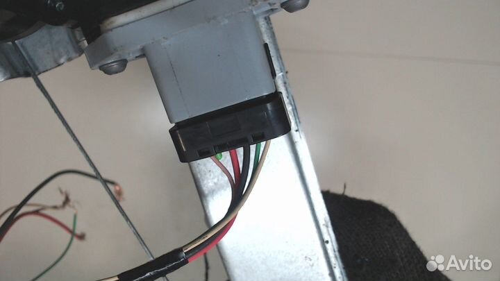 Стеклоподъемник электрический Opel Vivaro, 2018