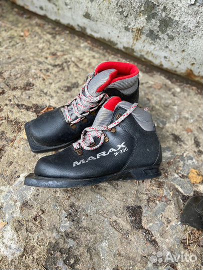 Лыжи детские с ботинками 34 размер