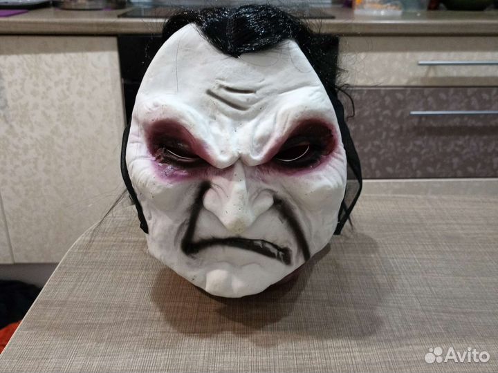 Маска, маскарадные костюмы