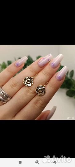 Золотые серьги 