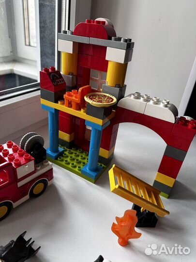 Lego duplo 10903 Пожарное депо