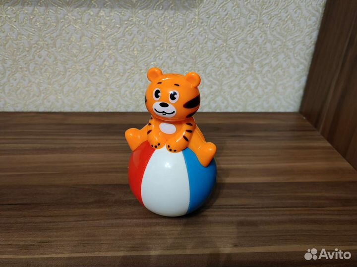 Книжки и игрушки для малышей