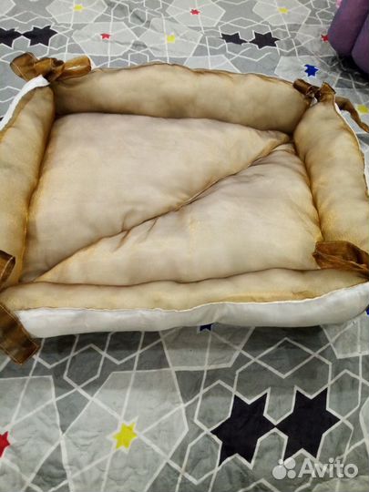 Лежак для собак и кошек