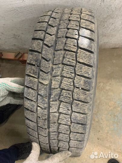 Dunlop Winter Maxx 215/65 R16 98T