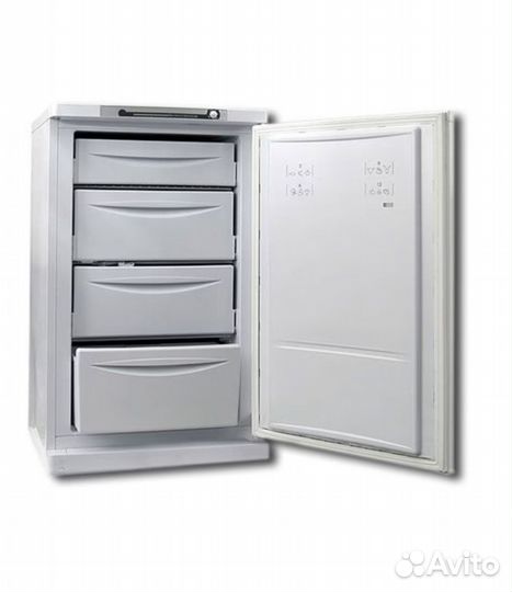 Морозильник новый Indesit SFR 100