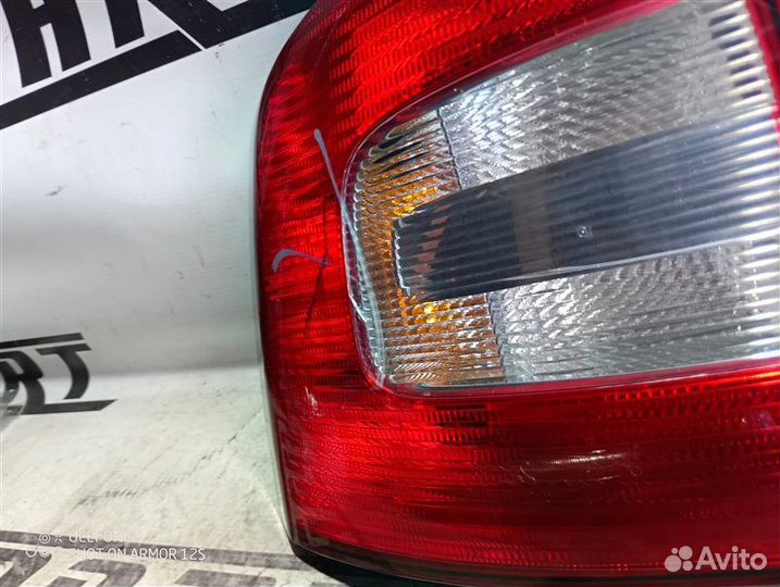 Фонарь задний левый Skoda Octavia A5 1.8 CDA 2011