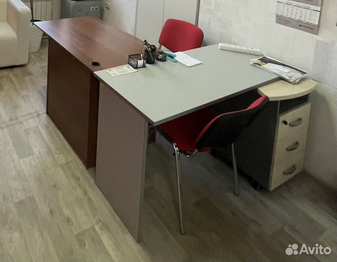 Стол офисный