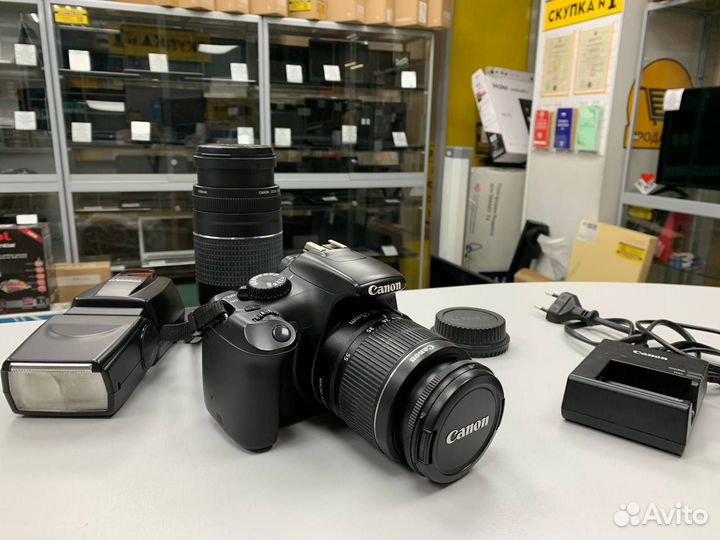 Canon 1100D Kit 18-55mm + объектив 75-300mm