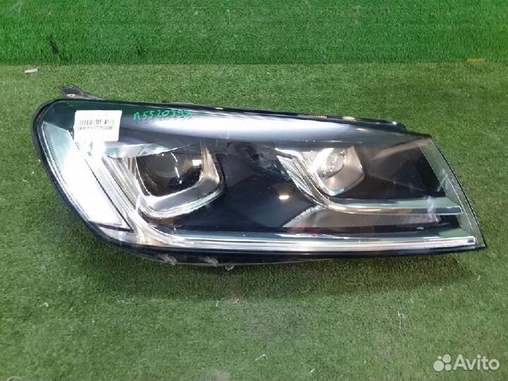 Фара правая Volkswagen Touareg