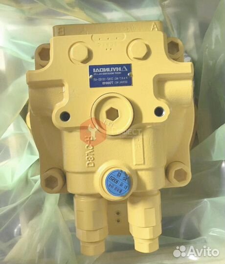 Гидромотор редуктора поворота Hyundai R110-7