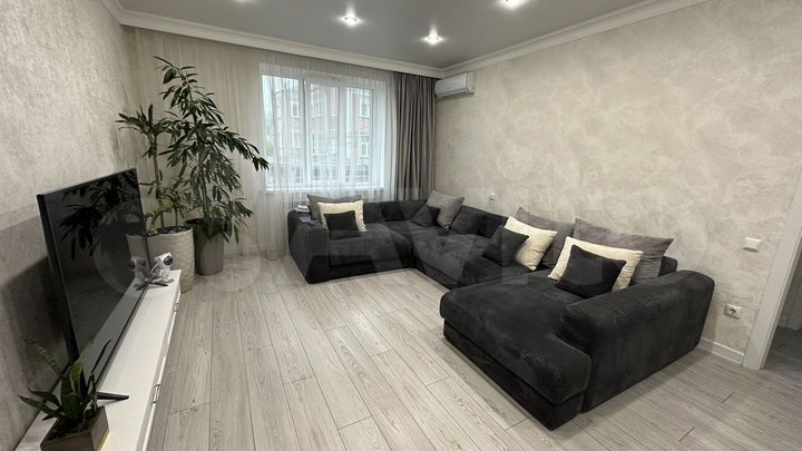 3-к. квартира, 100 м², 2/5 эт.