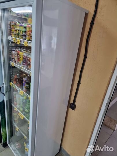 Холодильник витрина для напитков