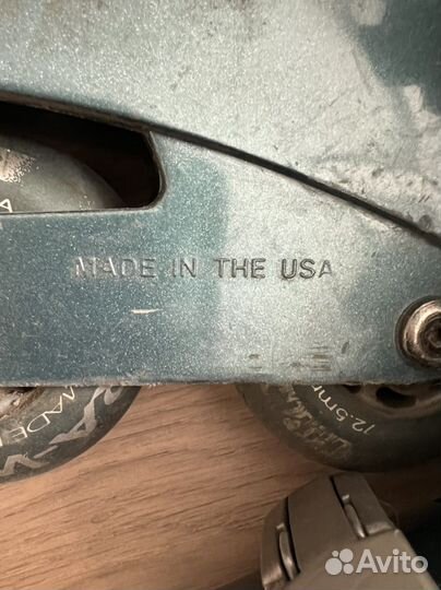 Роликовые коньки