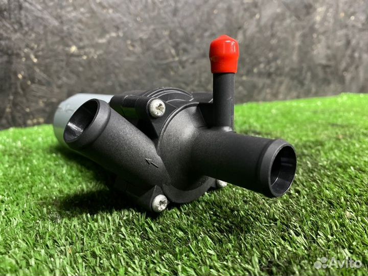 Дополнительная помпа Mercedes-Benz E-Class W210