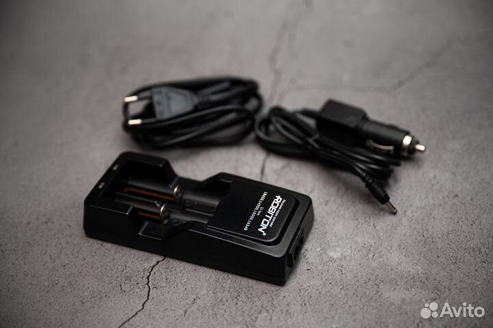 Зарядное устройство Robiton Li 500-2 18650 CR123а