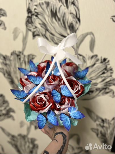 Букеты из зефира, бабочек и розочек