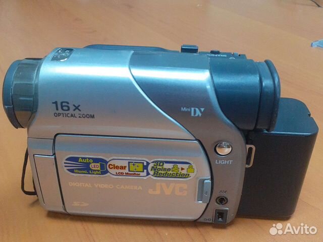 Видеокамера JVC GR-D73ER