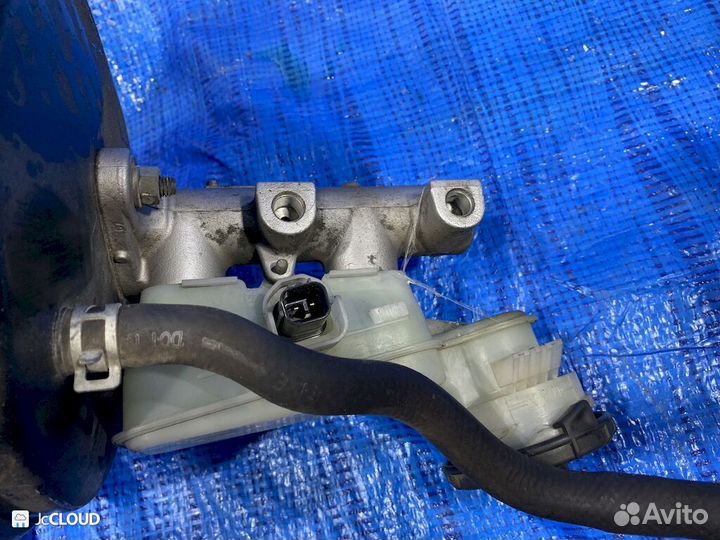 Главный тормозной цилиндр на honda CRV RD7 K24A