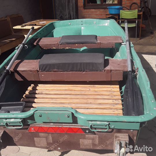 Продается лодка под мотор