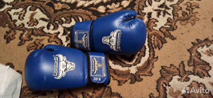 Боксерские перчатки