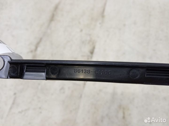 Молдинг лобового стекла левый Hyundai Sonata 7 LF